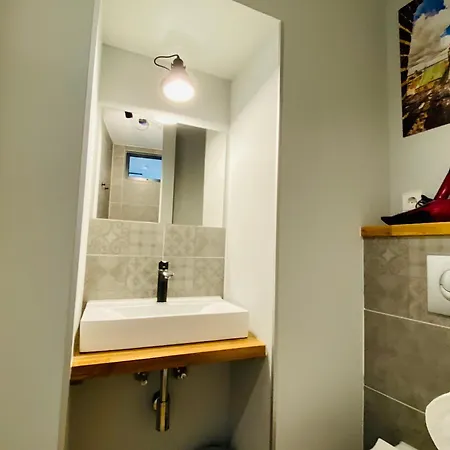 Hafencity App No 4 *